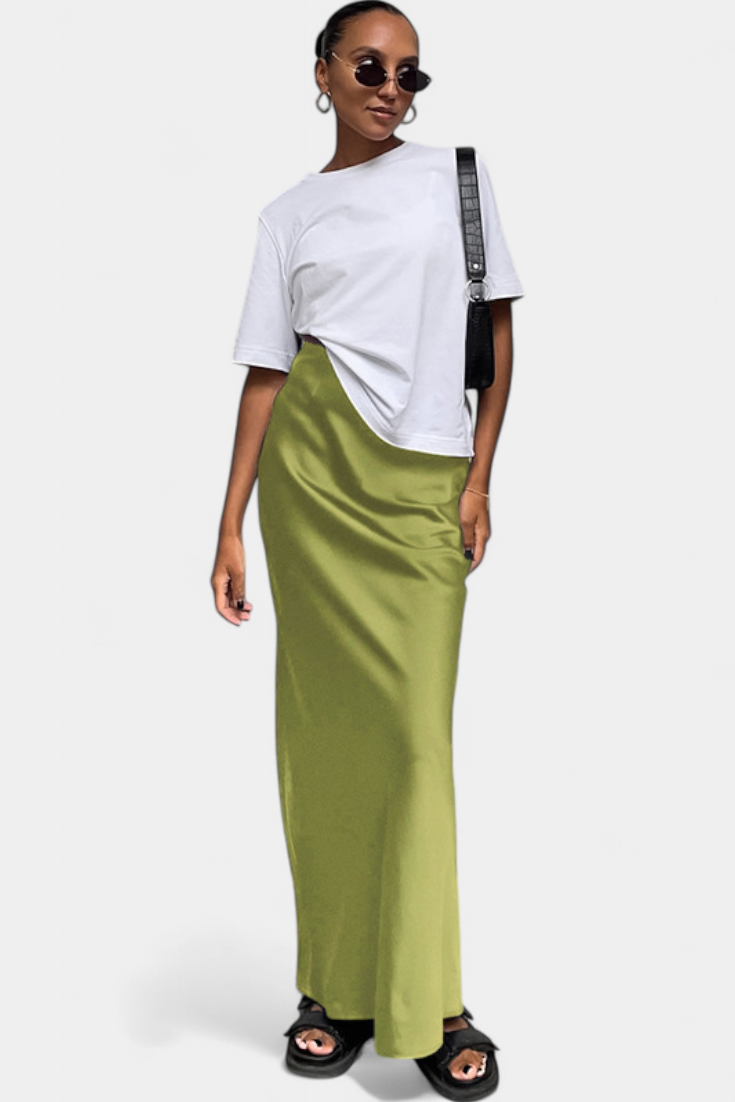 Fable Falda Maxi Utility Satin Negra Corte Fluido Estilo