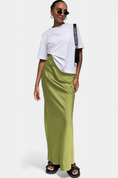 Fable Falda Maxi Utility Satin Negra Corte Fluido Estilo