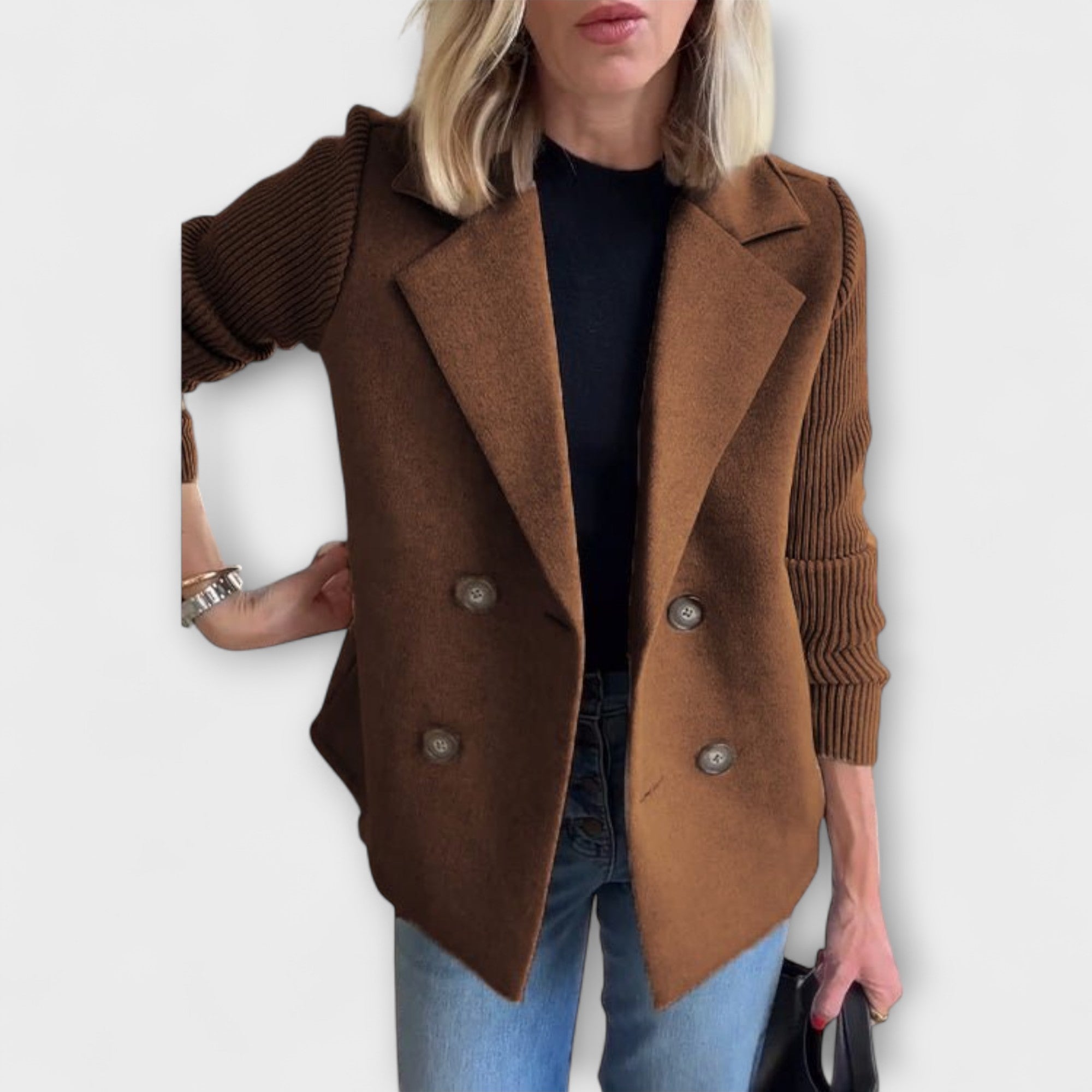 Sofía Blazer De Punto Con Mangas Tejidas Y Doble Botonadura