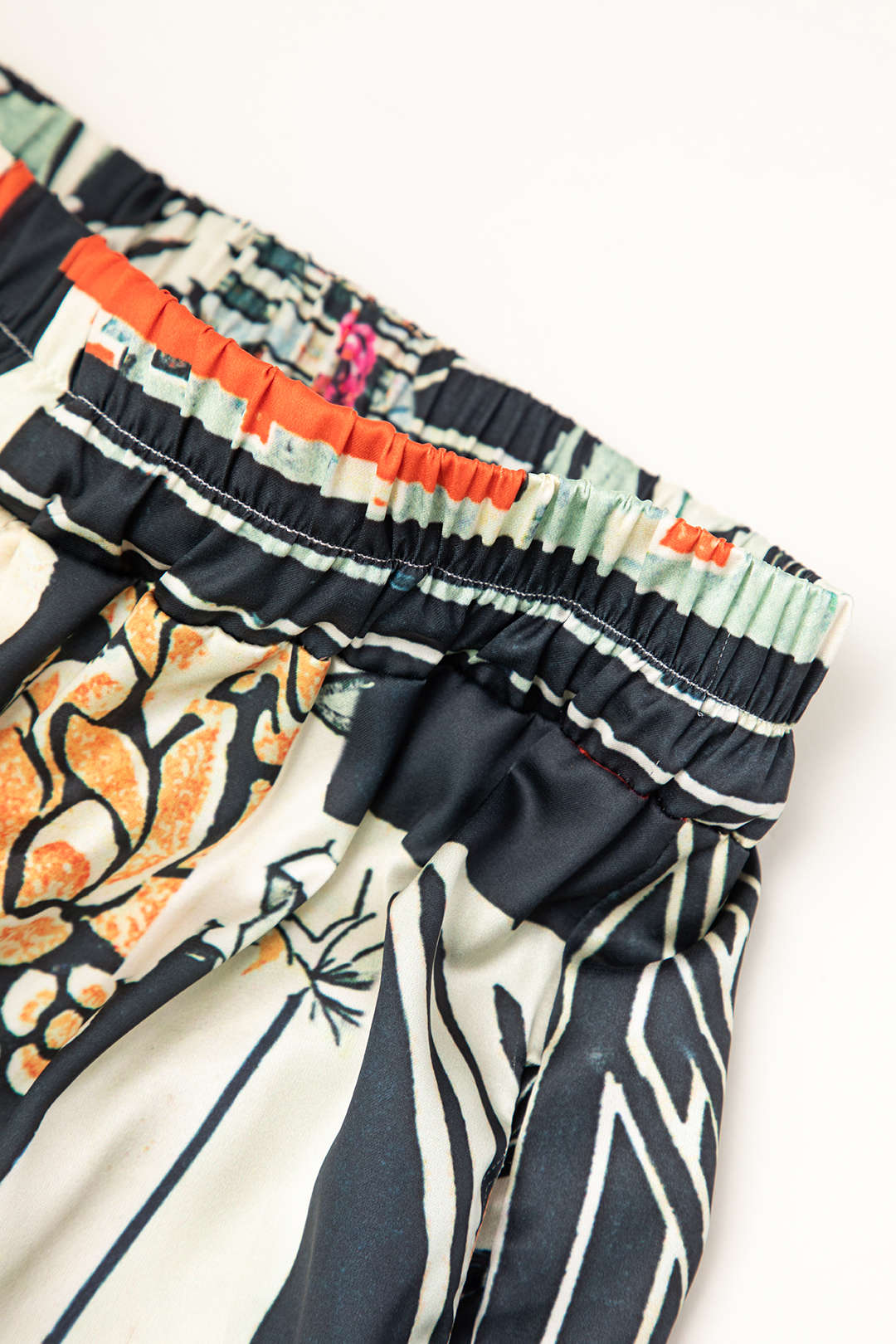 Arce Pantalón Recto Cintura Alta Floral Diseñado Por Clara