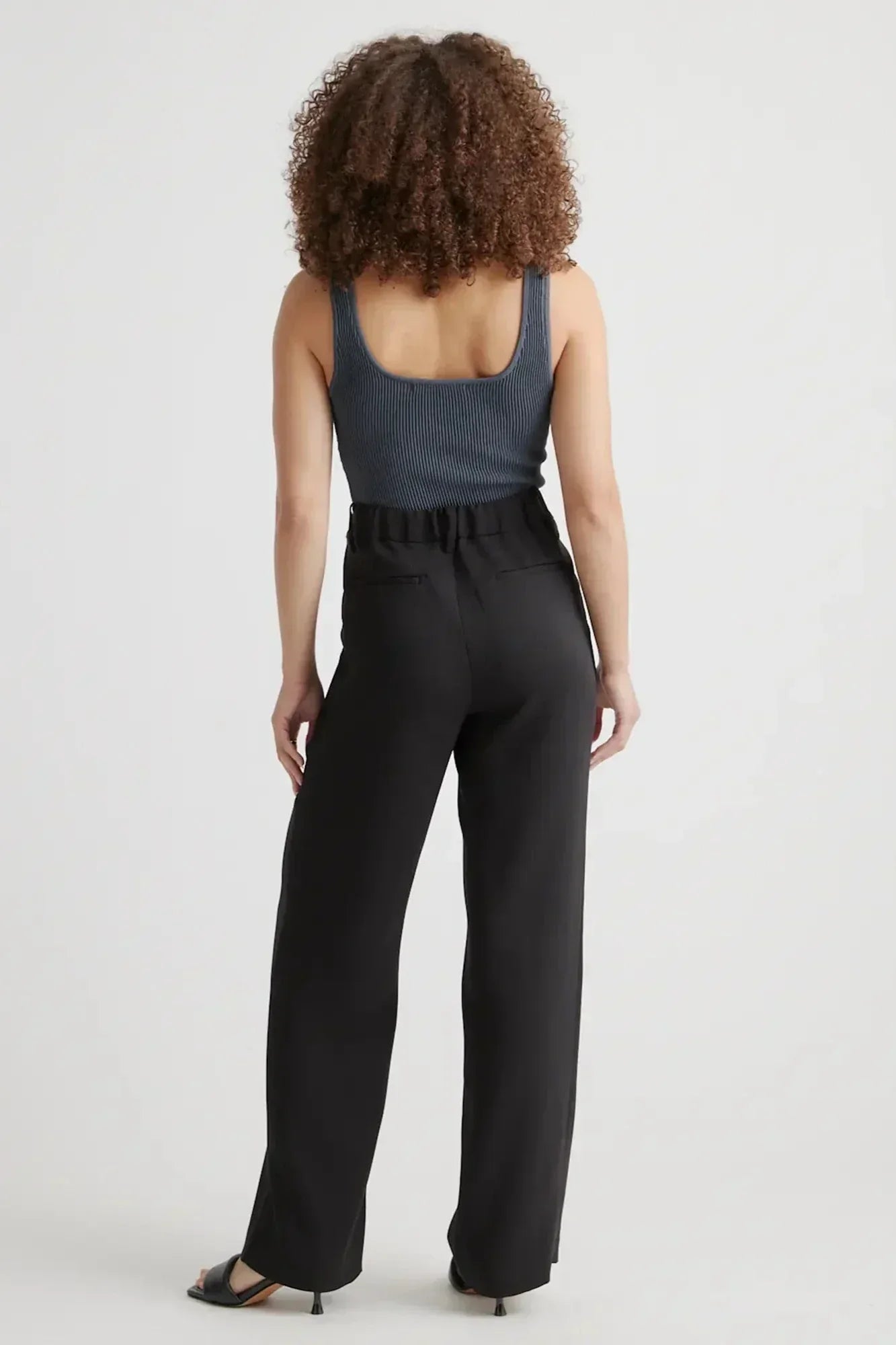 Tinabella Pantalón Tailored Pierna Ancha Cintura Alta